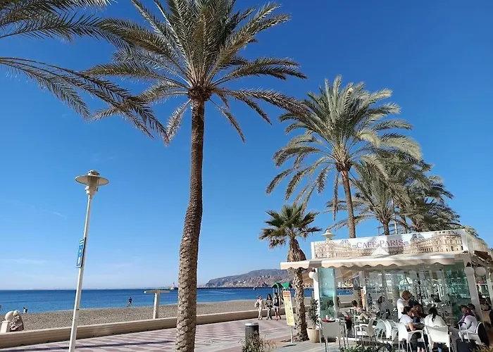 Estupendo Piso Renovado A 30 Metros De La Playa